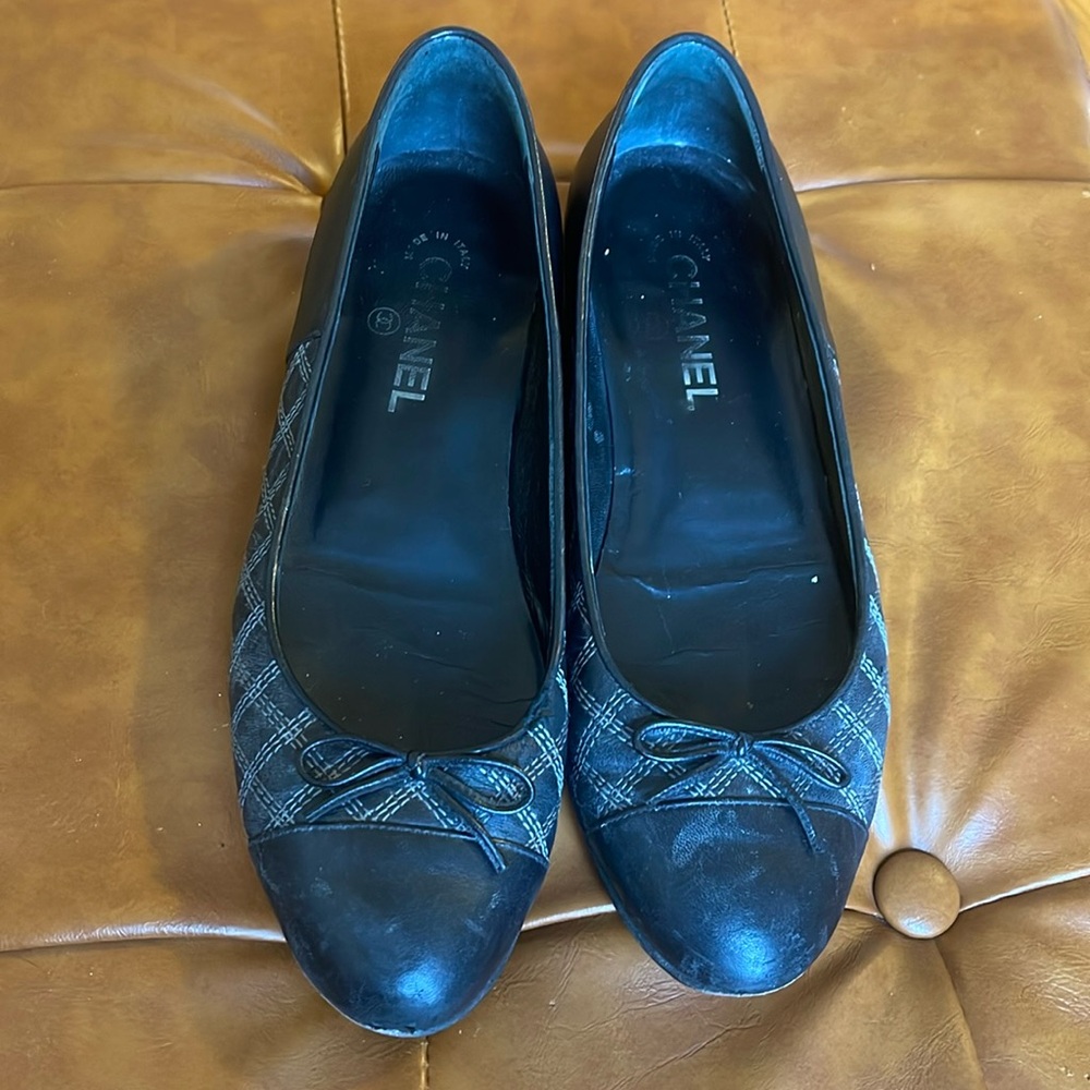 Vintage Chanel Leather Ballet Flats